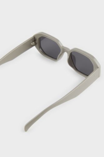 Woman Cat Eye Sunglasses